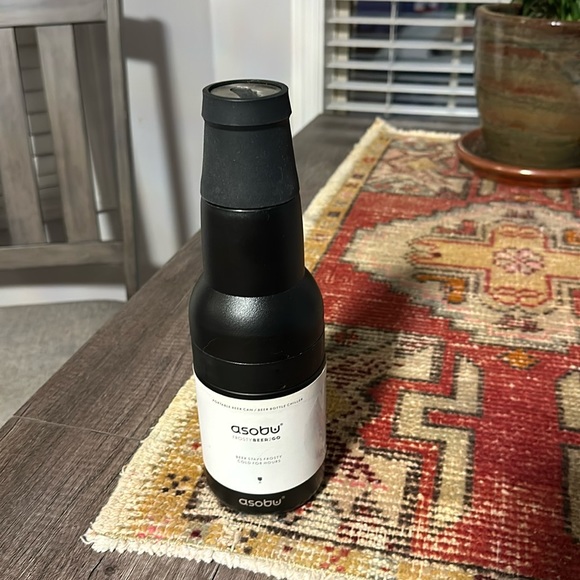 ASOBU portable beer can/beer bottle chiller. beer stays frosty cold. NWOT - Picture 1 of 10